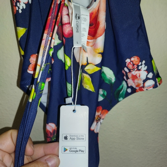 Cupshe Blue and Pink Floral Bathing Suit Size Large One Piece - Picture 7 of 8